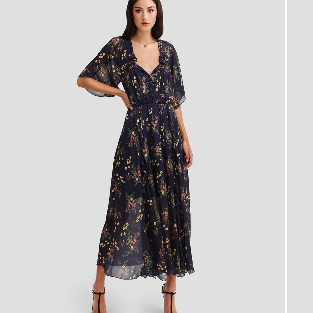 Belle & Bloom Chic Floral Navy Maxi Dress
